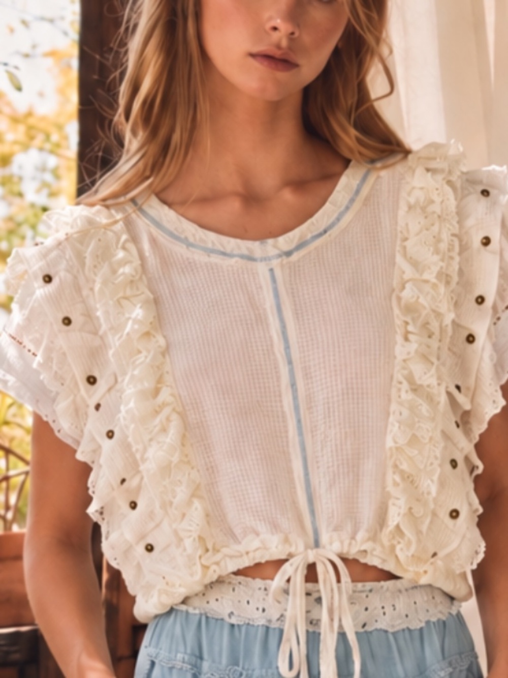 ❤️ POL “ GRETCHEN “ POL THERMAL TOP WITH LACE RUFFLE AND STUD DETAIL - Picture 5 of 5